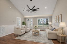 135 Litchfield Court photo 4