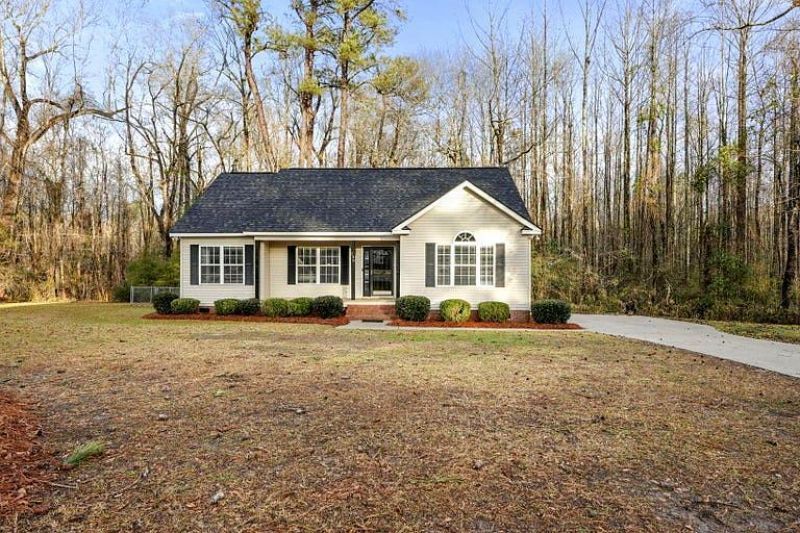 135 Litchfield Court Photo 51