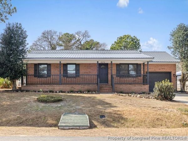 4574 Cripplecreek Court, Fayetteville, NC 28306