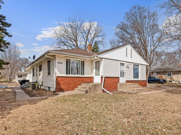 5045/5047 Sunnyside Road, Mounds View, MN 55112