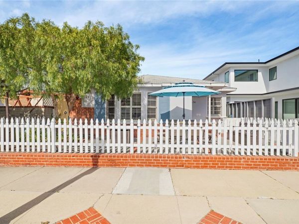 1574 E Ocean, Newport Beach, CA 92661