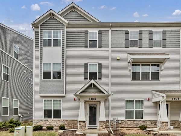 3306 Trillium Circle , Unit 3001, Rolling Meadows, IL 60008