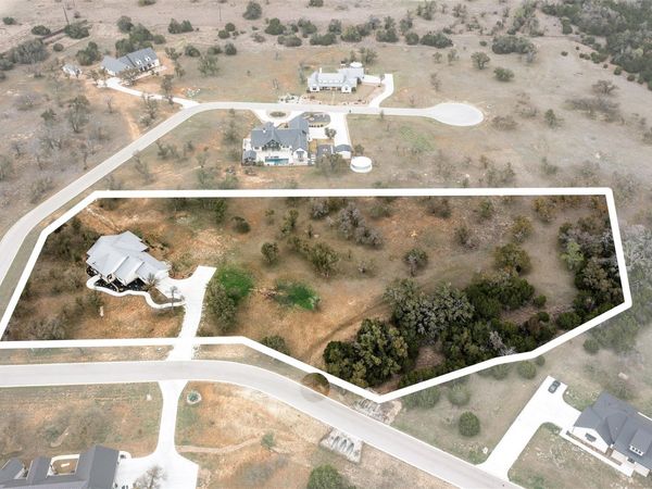 345 Morning Dew DR, Round Mountain, TX 78663