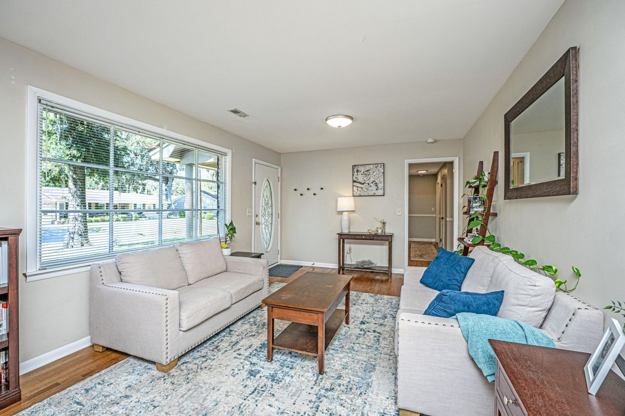 5310 Helene Drive Photo 6