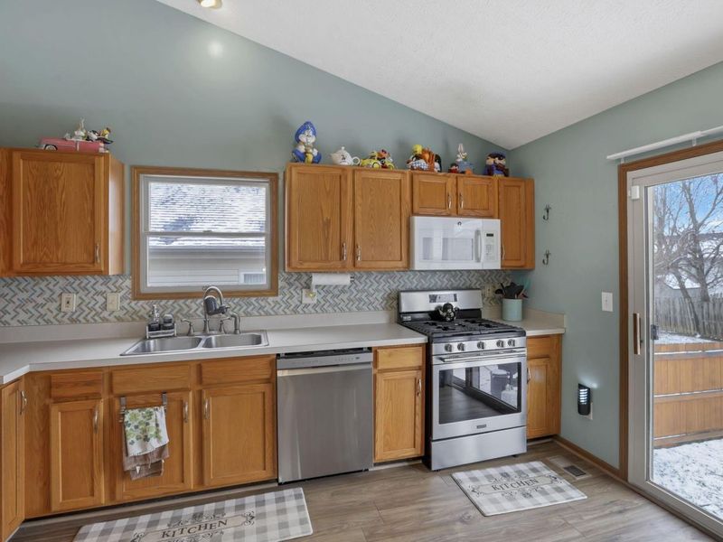 7010 Weurful Drive, Canal Winchester, OH 43110 Photo 14