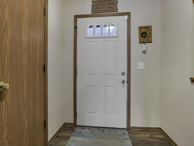 7010 Weurful Drive, Canal Winchester, OH 43110 Photo 6