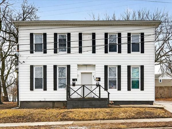 314 W Wood Street , Bloomington, IL 61701