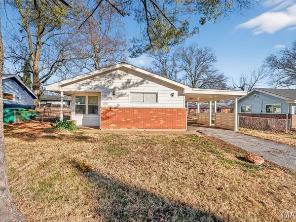 9710 Lanier Drive , Moline Acres, MO 63136