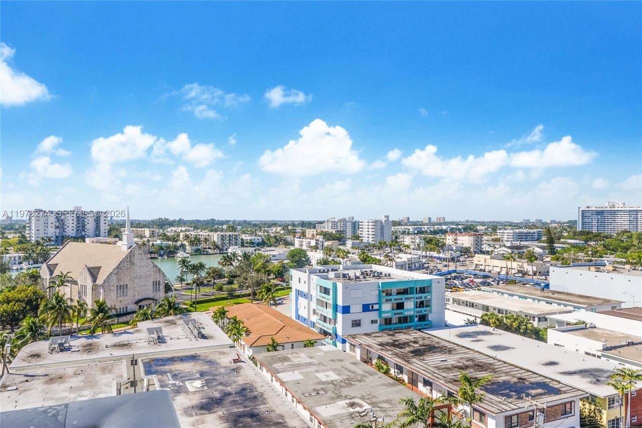 401 69th St, Unit 913, Miami Beach, FL 33141 Photo