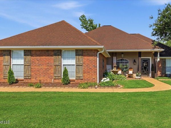522 Patrick Farms Drive, Pearl, MS 39208