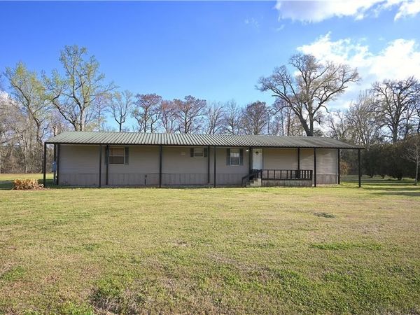 390 BAYOU ESTATES Lane, Marksville, LA 71351