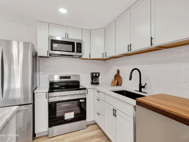 8719 Hood Court, Mount Healthy, OH 45231 Photo 13