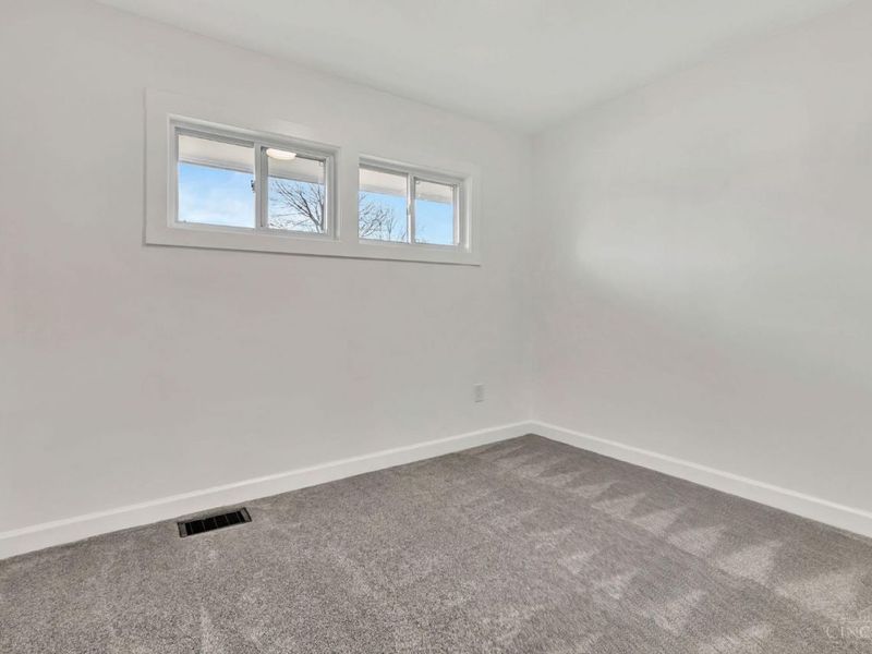 8719 Hood Court, Mount Healthy, OH 45231 Photo 17