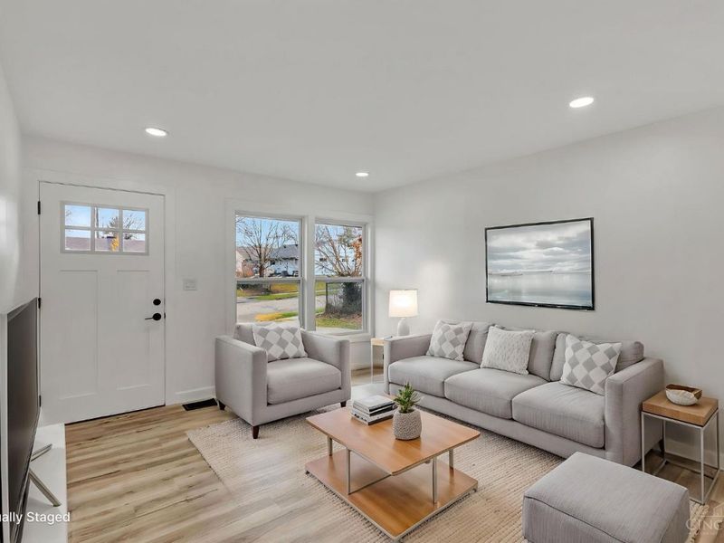 8719 Hood Court, Mount Healthy, OH 45231 Photo 4