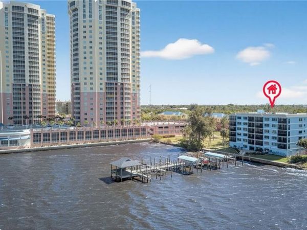 2711 1st ST, Unit 203, FORT MYERS, FL 33916