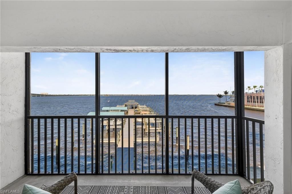 2711 1st St, Unit 203, Fort Myers, FL 33916 Photo
