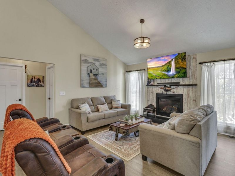 14975 Park Place Avenue, Thornville, OH 43076 Photo 7