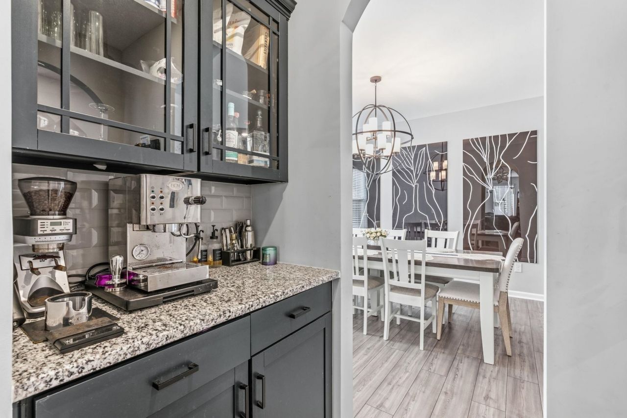 140 Azure Loop  Photo 14