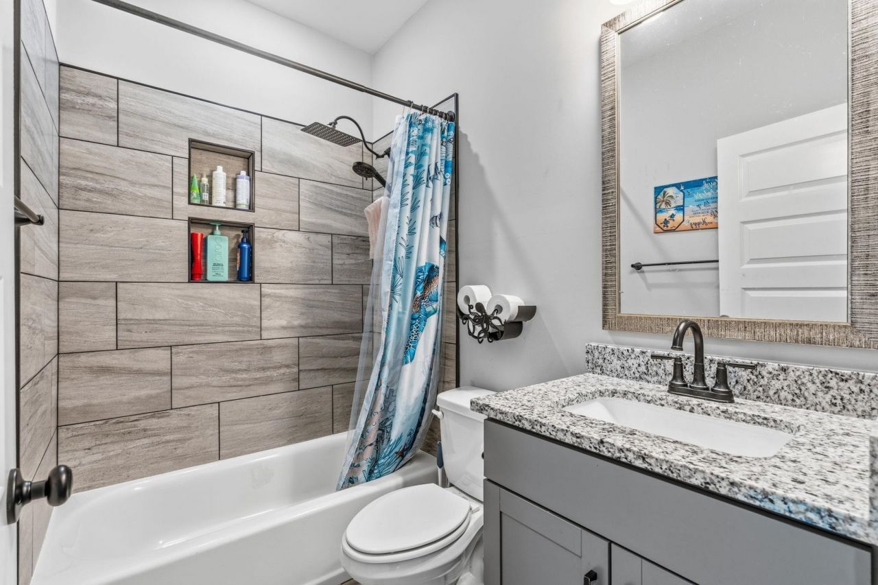 140 Azure Loop  Photo 16