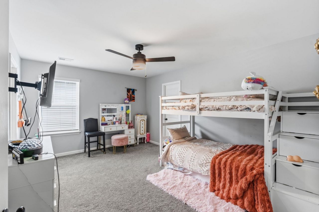 140 Azure Loop  Photo 17