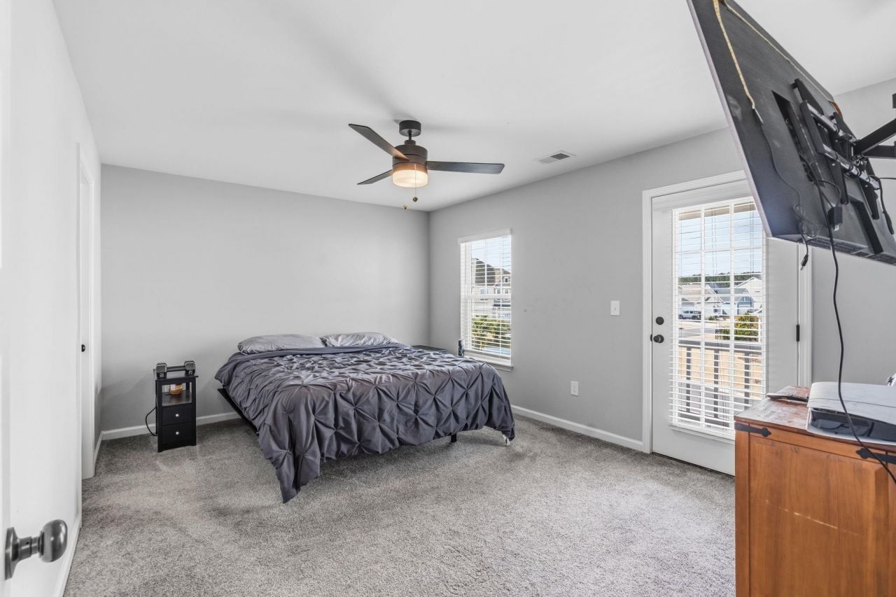 140 Azure Loop  Photo 20