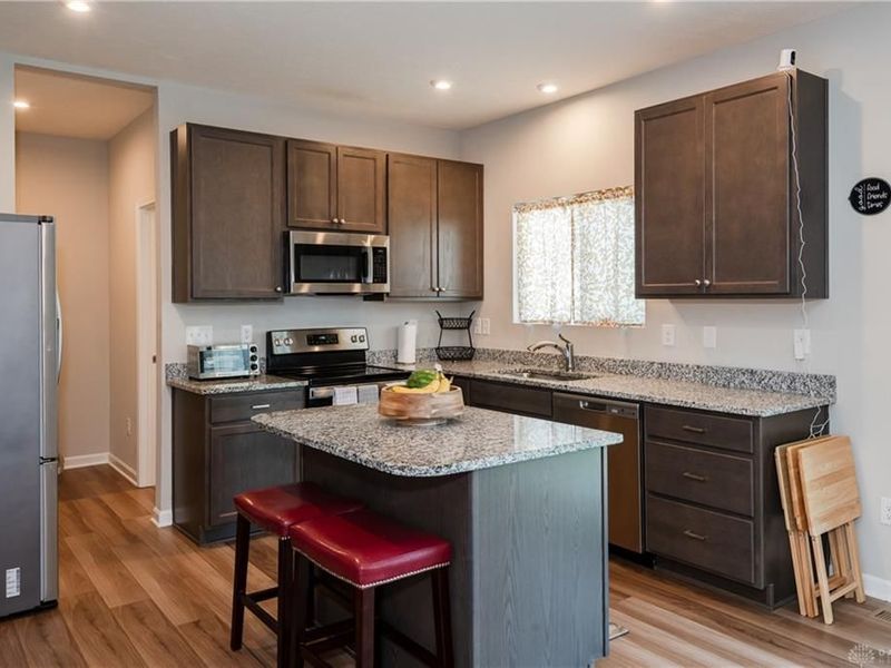 766 Hunters Run Drive, Brookville, OH 45309 Photo 10