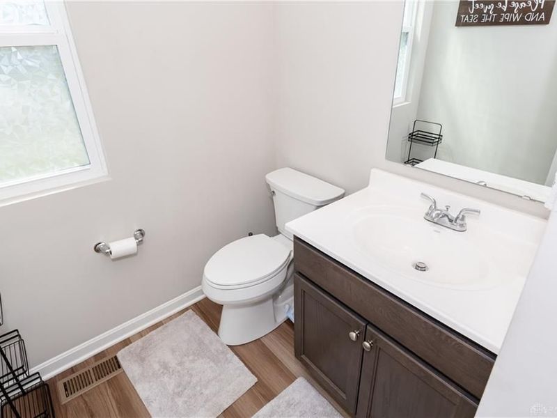 766 Hunters Run Drive, Brookville, OH 45309 Photo 18