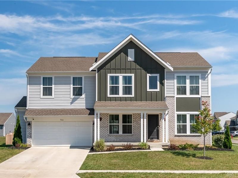 766 Hunters Run Drive, Brookville, OH 45309 Photo 2