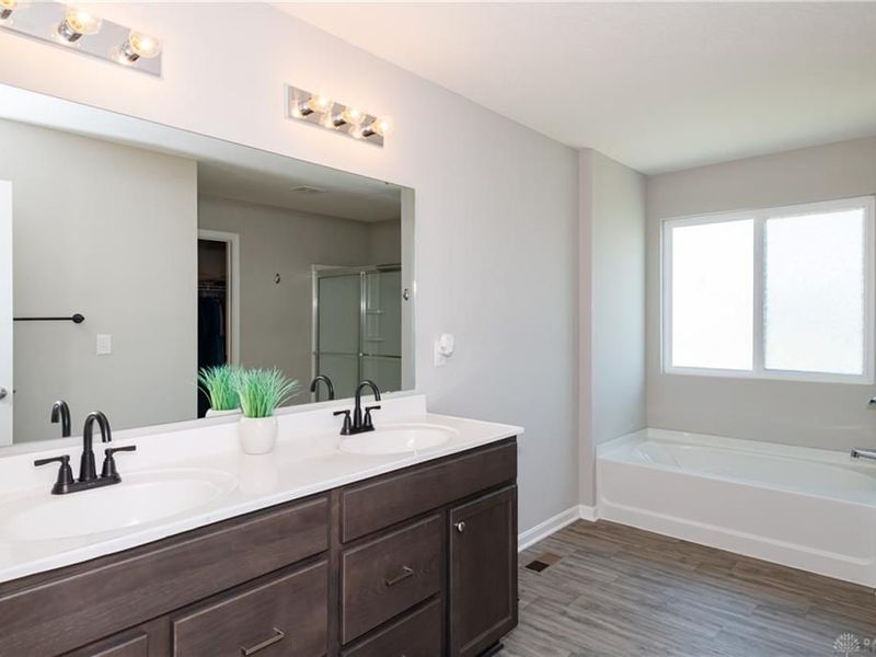 766 Hunters Run Drive, Brookville, OH 45309 Photo 26