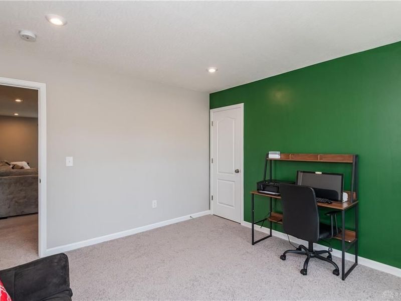 766 Hunters Run Drive, Brookville, OH 45309 Photo 30