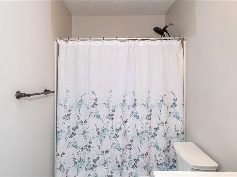 766 Hunters Run Drive, Brookville, OH 45309 Photo 36