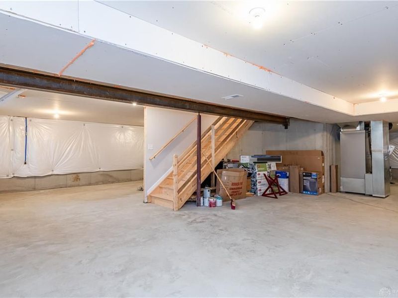 766 Hunters Run Drive, Brookville, OH 45309 Photo 39