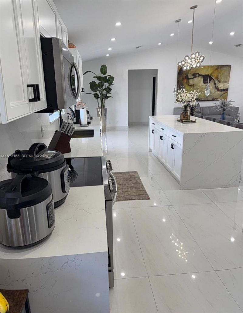 1801 NW 42nd St , Oakland Park, FL 33309 Photo