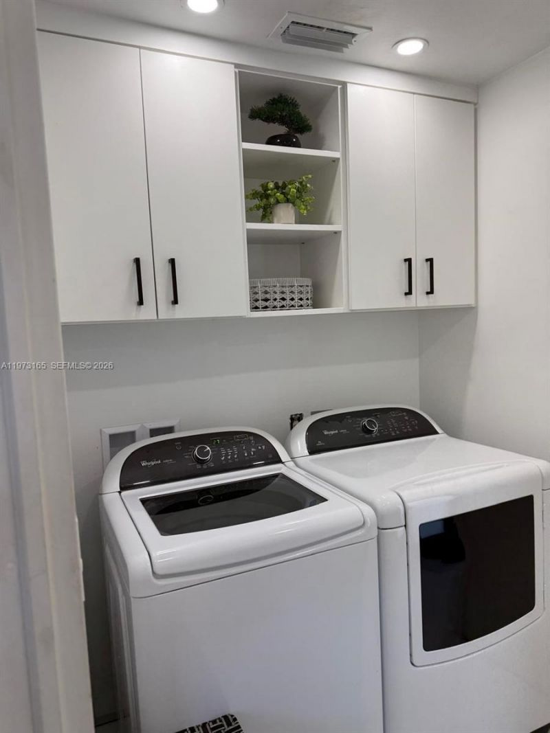 1801 NW 42nd St , Oakland Park, FL 33309 Photo