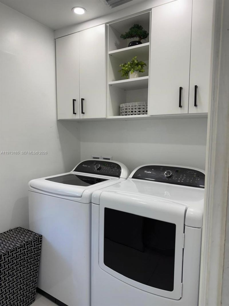 1801 NW 42nd St , Oakland Park, FL 33309 Photo