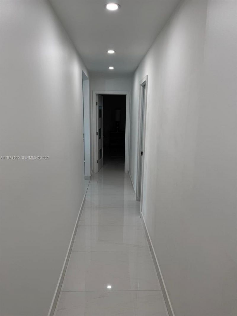 1801 NW 42nd St , Oakland Park, FL 33309 Photo