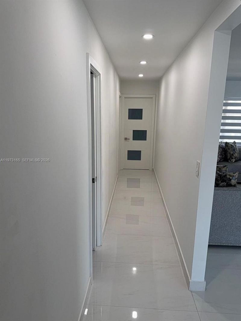 1801 NW 42nd St , Oakland Park, FL 33309 Photo