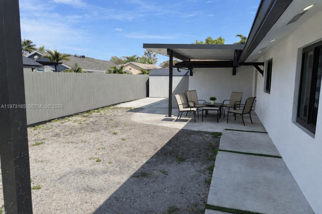 1801 NW 42nd St , Oakland Park, FL 33309 Photo