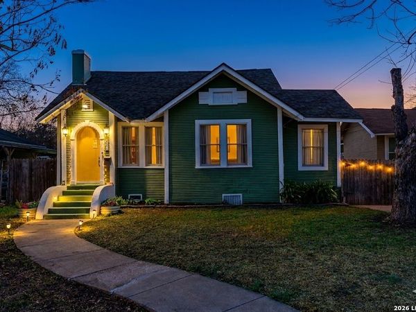 1819 W Woodlawn Ave, San Antonio, TX 78201