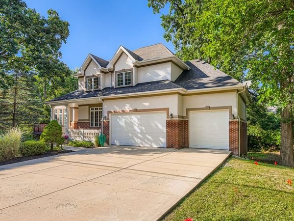 6441 Blackhawk Trail , Indian Head Park, IL 60525