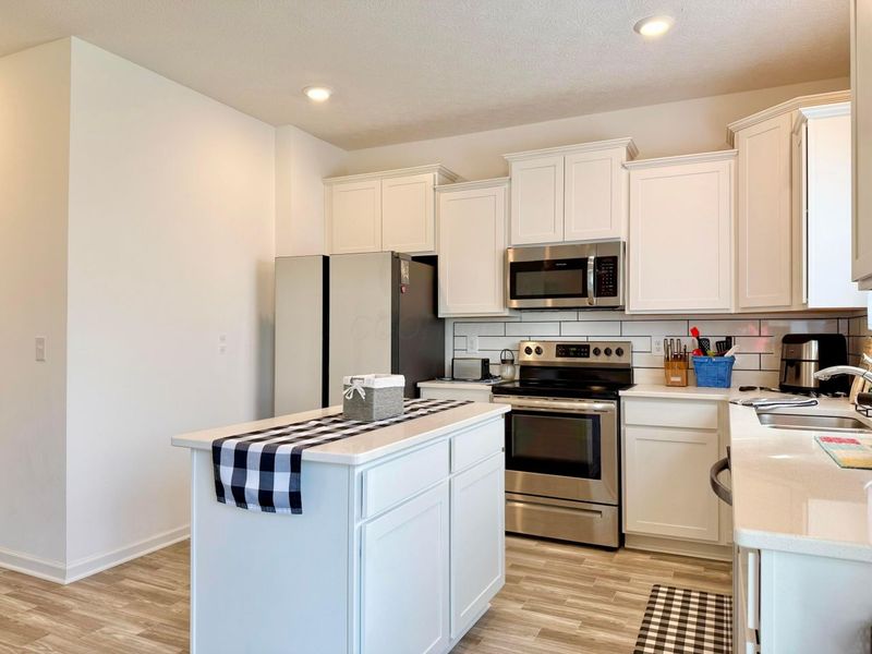 458 Quincy Circle, London, OH 43140 Photo 18