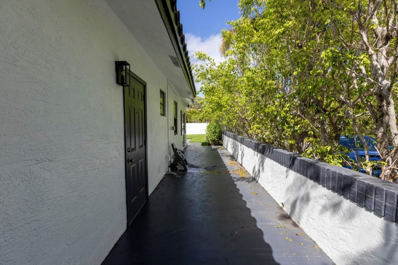 1681 NE 39th Street, Pompano Beach, FL 33064 Photo