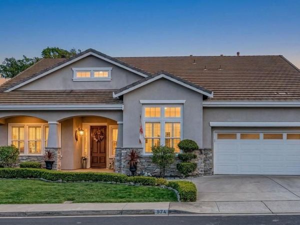 974 Rosehedge Ct, Concord, CA 94521