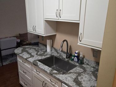 2616 Harriet Avenue, Unit 202, Minneapolis, MN 55408