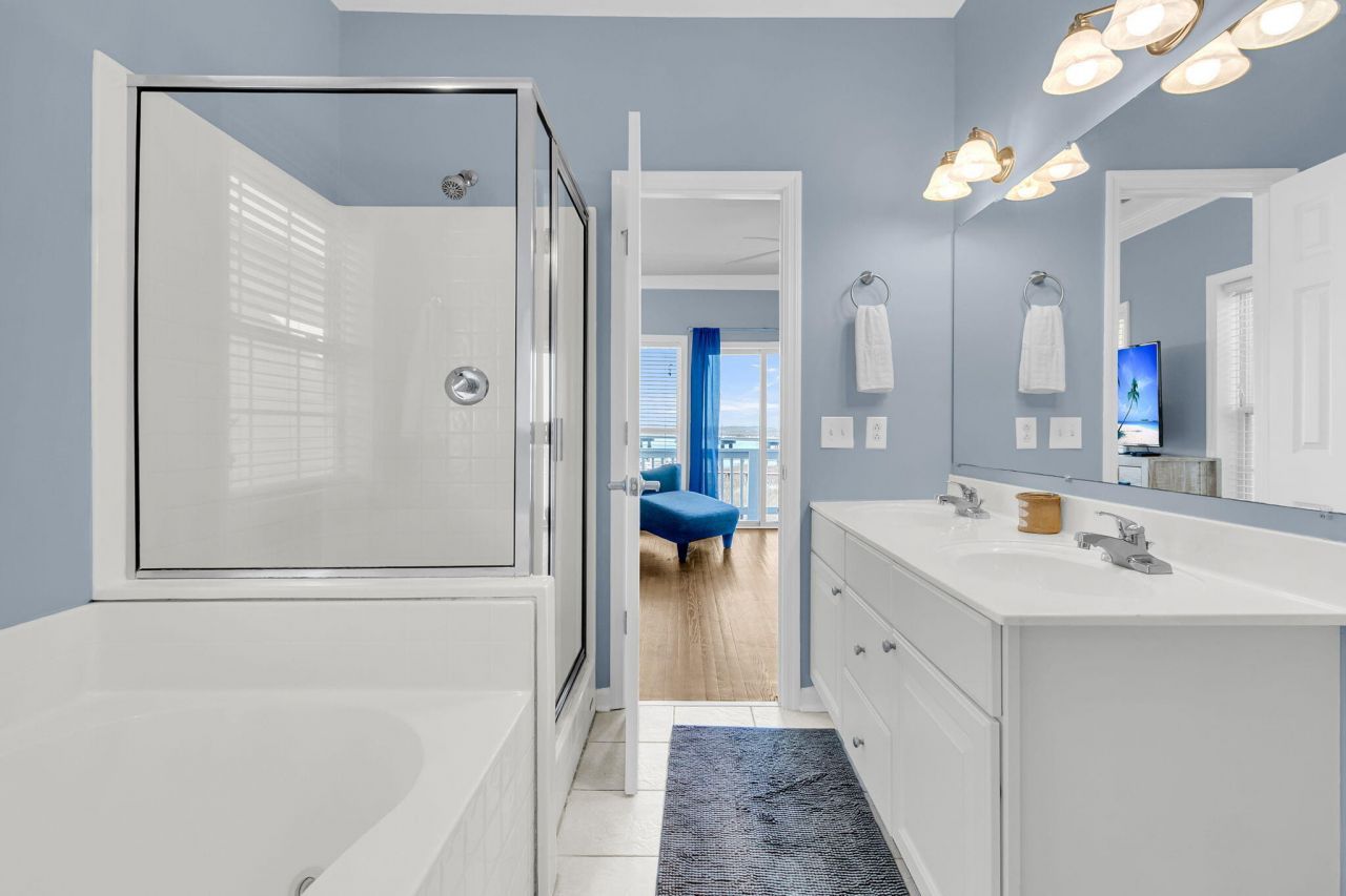 118 W 2nd Street Photo 15