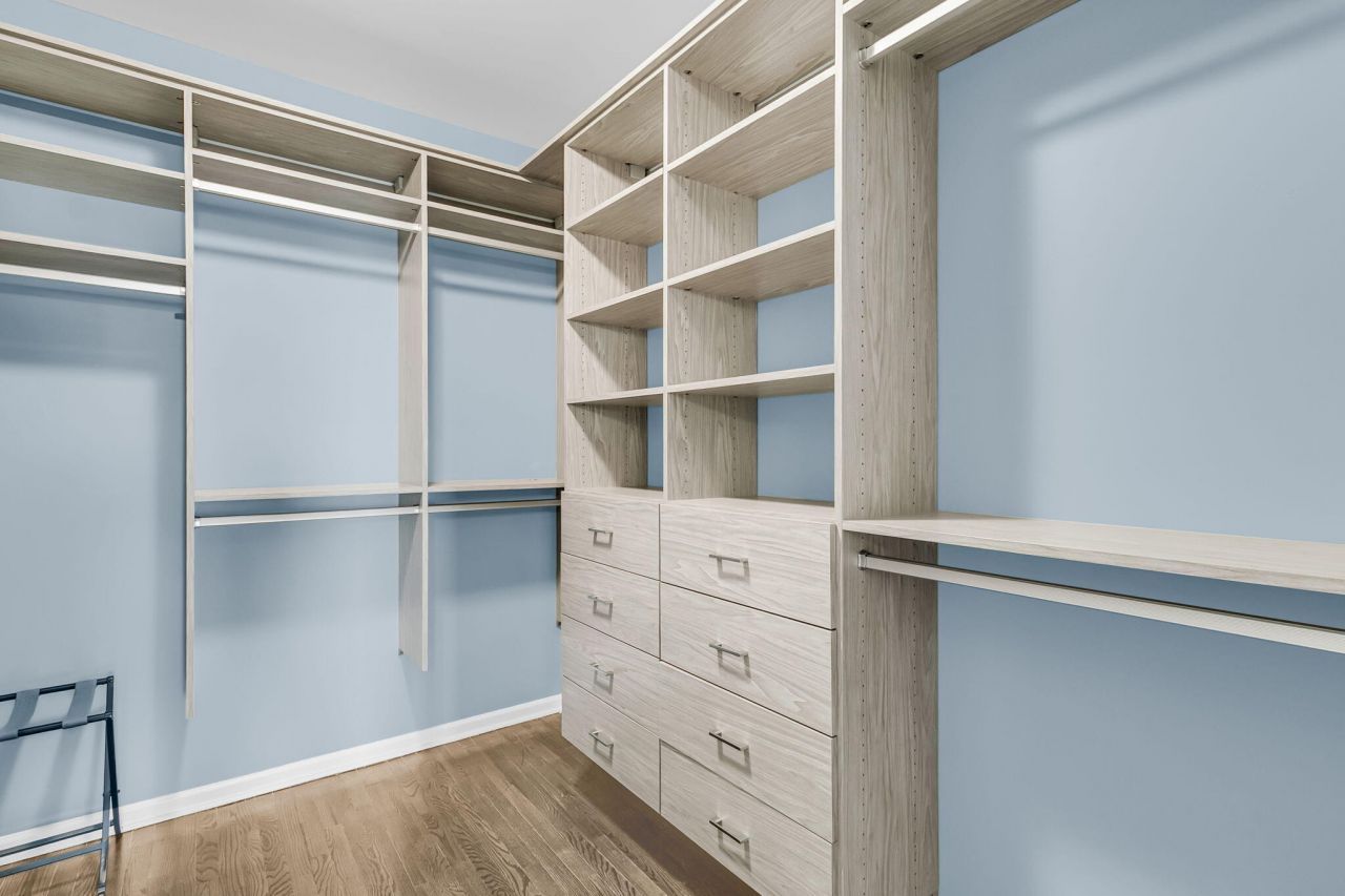 118 W 2nd Street Photo 16