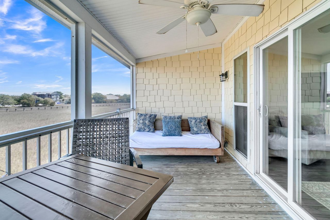 118 W 2nd Street Photo 22