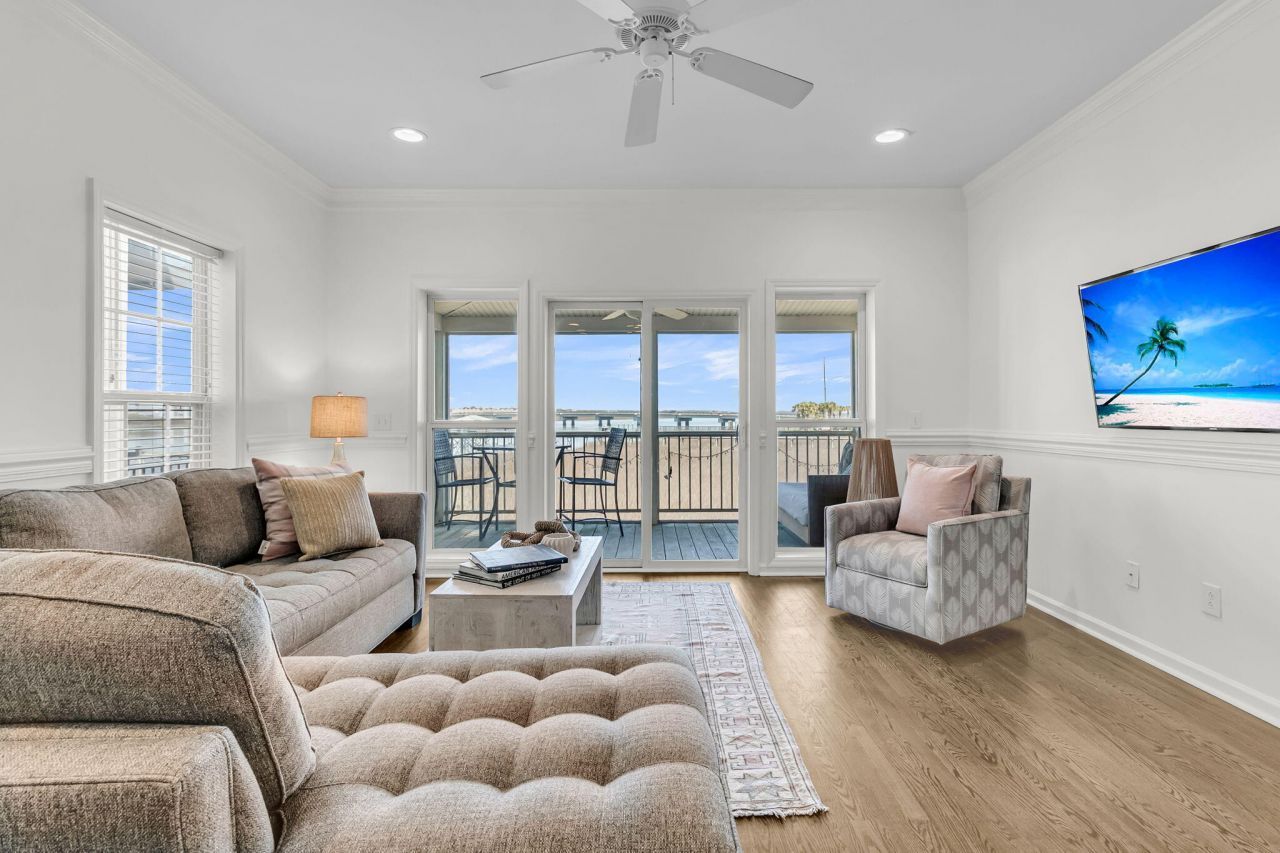 118 W 2nd Street Photo 8