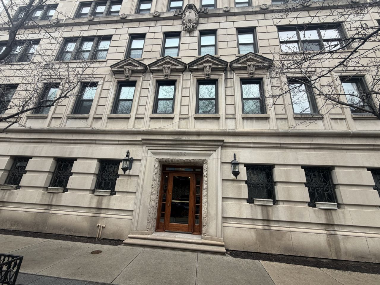 2912 N Commonwealth Avenue, Unit 6A, Chicago, IL 60657 Main Photo