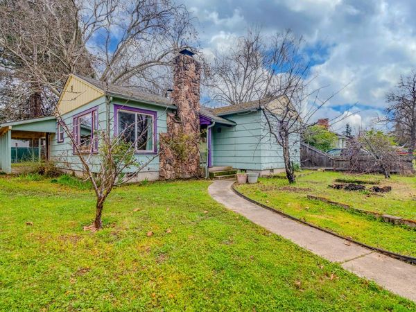 915 Kenyon Street, Medford, OR 97501